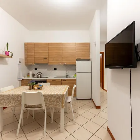 - Centro - Parcheggio Privato Апартаменты