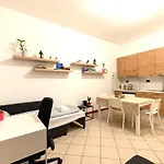 - Centro - Parcheggio Privato Μπρέσια